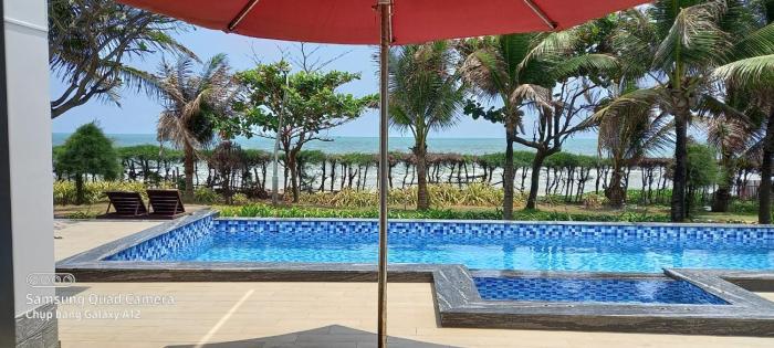VILLA ARIA RESORT, THE SEA BY 10-50m,Biển và hồ bơi riêng