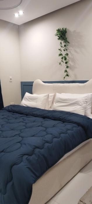 Studio Blue by Studio Fakhr