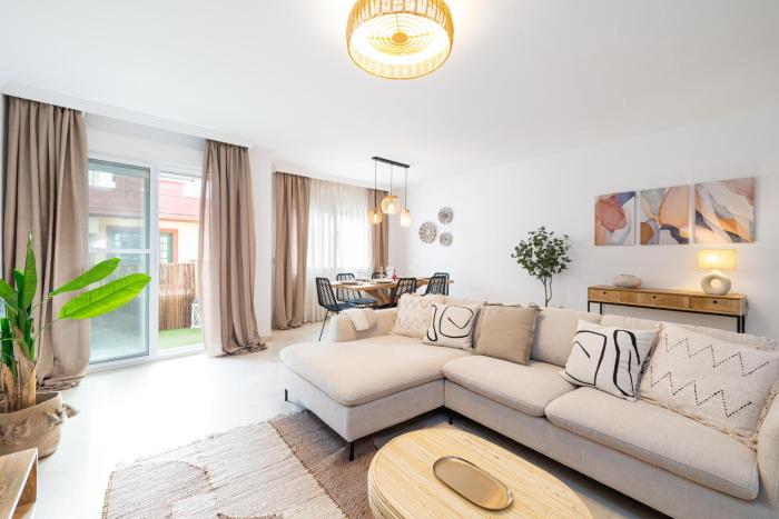 Luxury Apartment Fuengirola Centro by AORA STAY