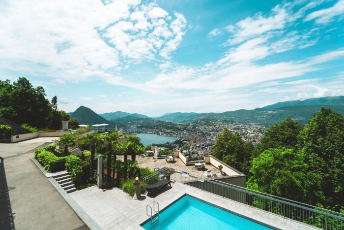 Tessa&Aurora - Incredible Lake View & Pool with Parking
