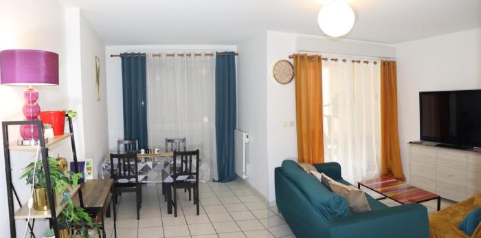 Le Madeleine - Parking gratuit- Balcon - Fibre