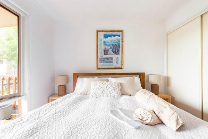 Cozy Home 5 mins drive to Peninsula Hot Springs with Free Parking and Fast Internet