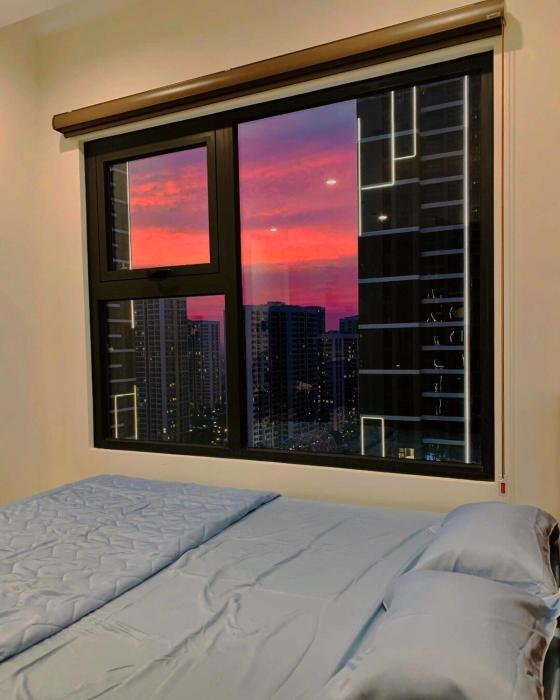 Studio Glory đối diện trung tâm thương mại Vincom Mega Mall