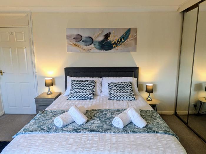 Theatre Severn Town House, Parking & Quarry Views