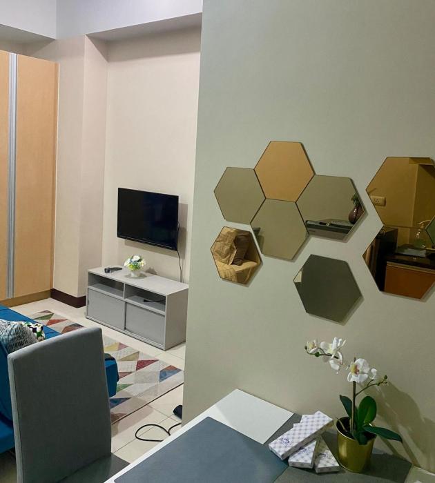 studio flat at 101 Newport Boulevard