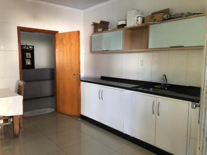 Casa confortável com piscina