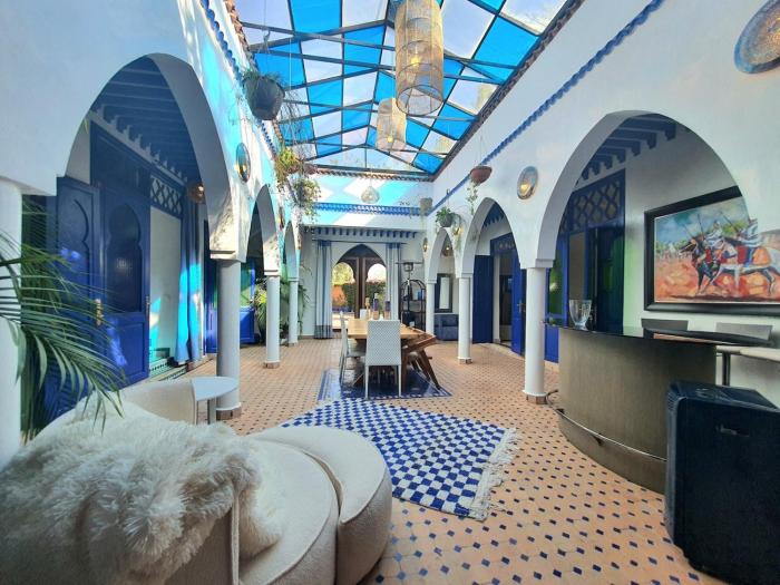 Family villa pool sauna and hammam