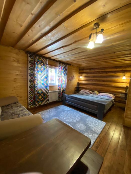 Сімейний номер 2 Садиба У Ані