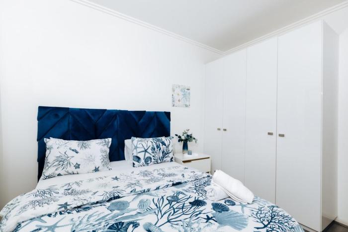 Azure Escape- Luxury Apartment