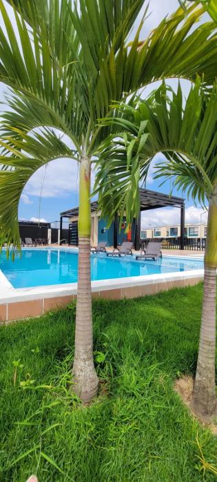 Pool house close to the airport