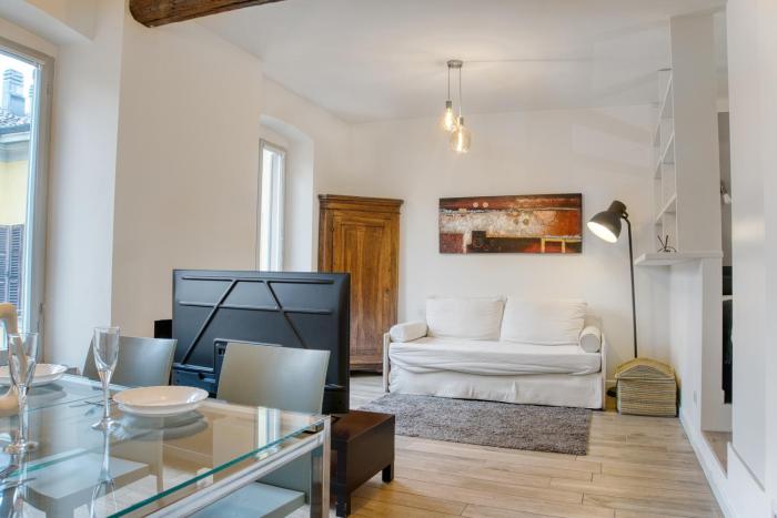 SantAmbrogio historic apartment - In front of Cattolica