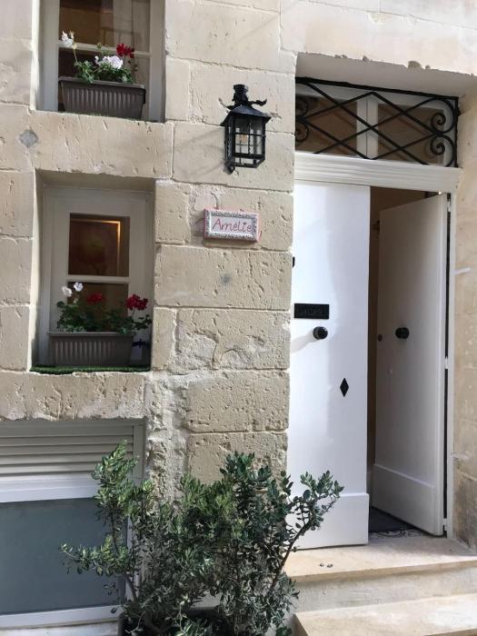 Amelie - Charming Townhouse in the heart of Rabat