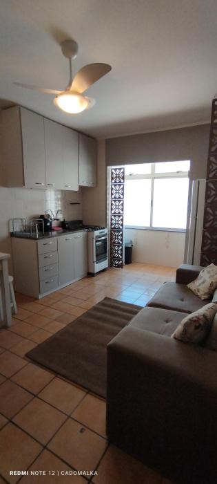 Apto de 1 dormitório quatro quadras do mar