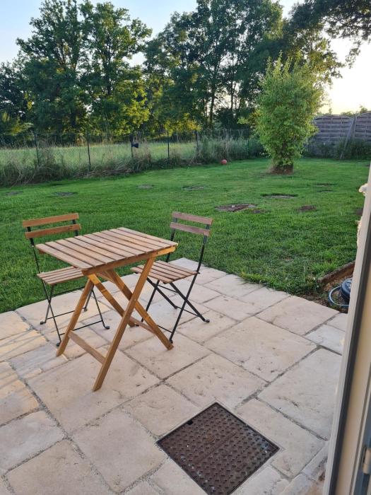 Studio indépendant à la campagne, proche Paray le Monial