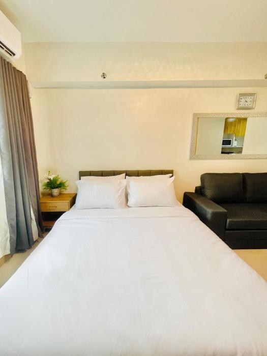 SM 6 Cozy Minimalist Studio