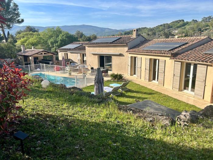 Pretty air conditioned villa