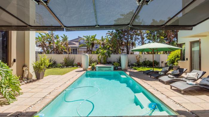 Atlantic Waves Guest House