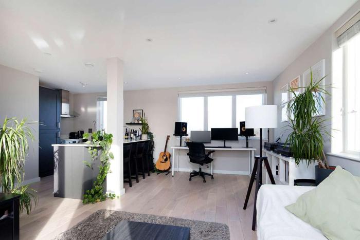 Charming & Modern Flat with Balcony