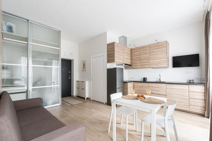 City center studio, 24