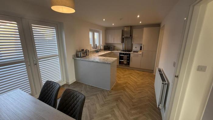 Eagle Drive 3bed House - Contractors Welcome - Fast Wifi