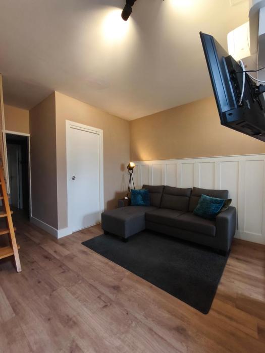 Gaia Style Room in a Shared Apartment