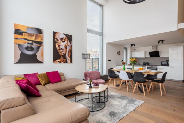 Premium Penthouse with terrace in Prague