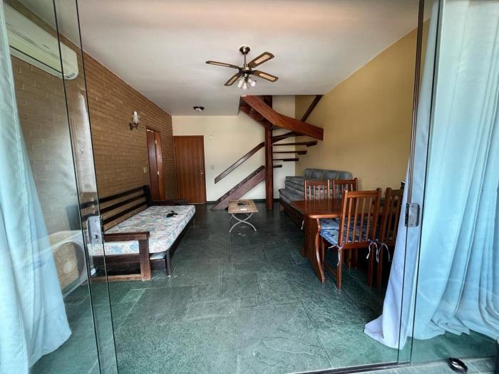 Duplex no centro de Ubatuba