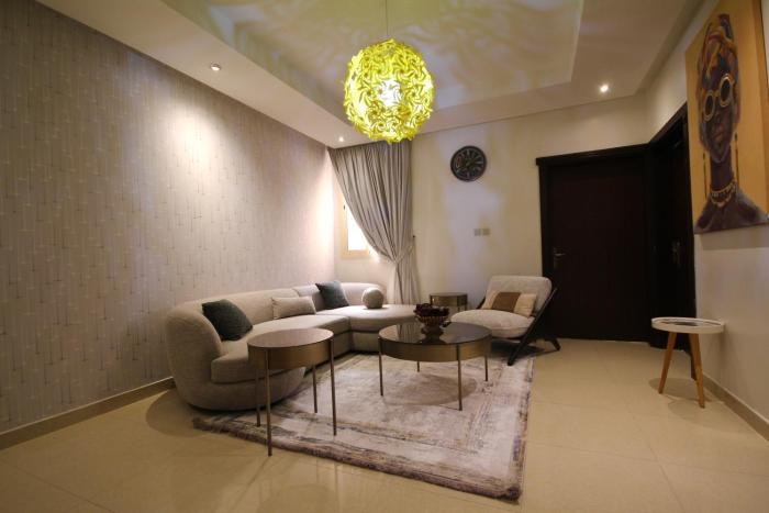 شقة بغرفتين نوم بحي الياسمين