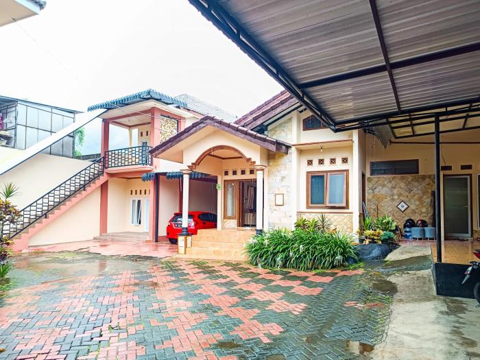 RedDoorz at Dewa Breeze Inn Near Paralayang