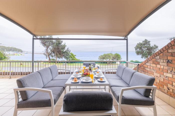A Yachtsman Rest, 3-37 Victoria Pde - stunning unit with stunning views
