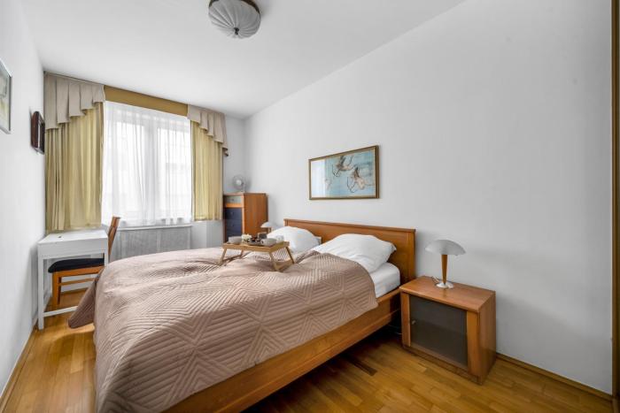 Warsaw Wola Apt - Balcony, Parking - by Rentujemy