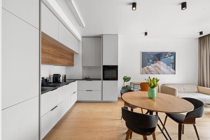 City center, 91 with parking