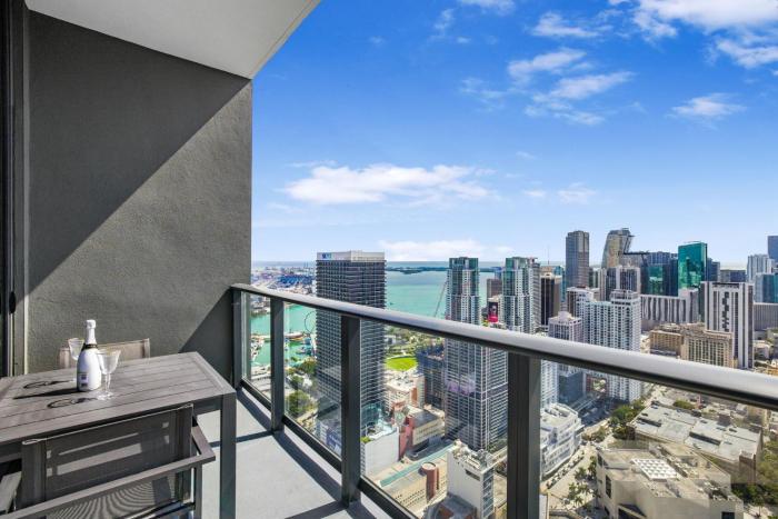 Exclusive Studio with City Views in Downtown Miami