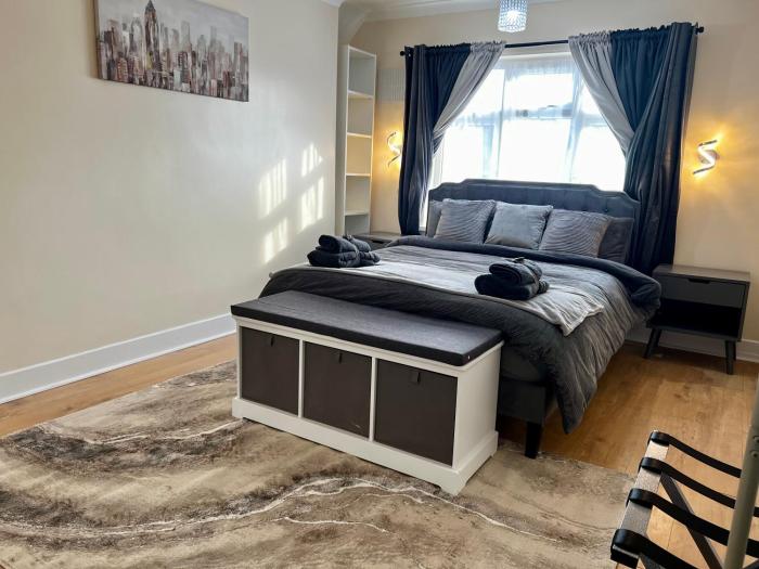 Luxurious Cozy London Holiday Home