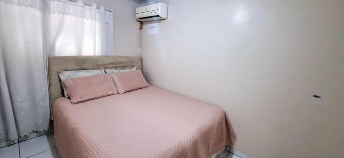CASA TOP de 2 quartos em TORRES-RS - na mais bela praia Gaúcha - Cozinha - Banheiro - Ar-condicionado split em cada quarto- Smart TV 32 - Wi-Fi- Estacionamento - Anfitriã Superhost no BnB