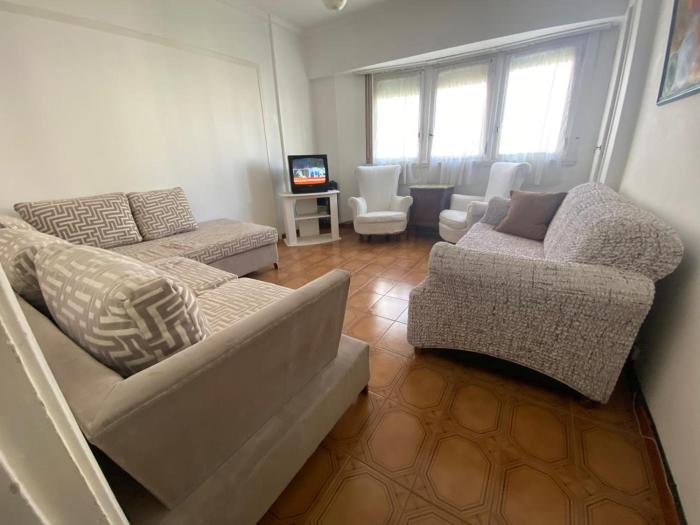 Temporada 2025 - Departamento luminoso - Zona Shopping Los Gallegos y A partir del 15 de Marzo Estudiantil