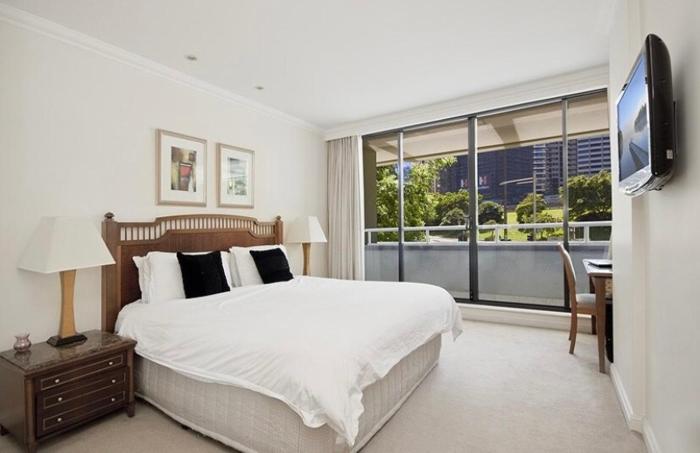 Amazing city apartment with 25m pool, sauna, gym with seperate sofa bed in living room