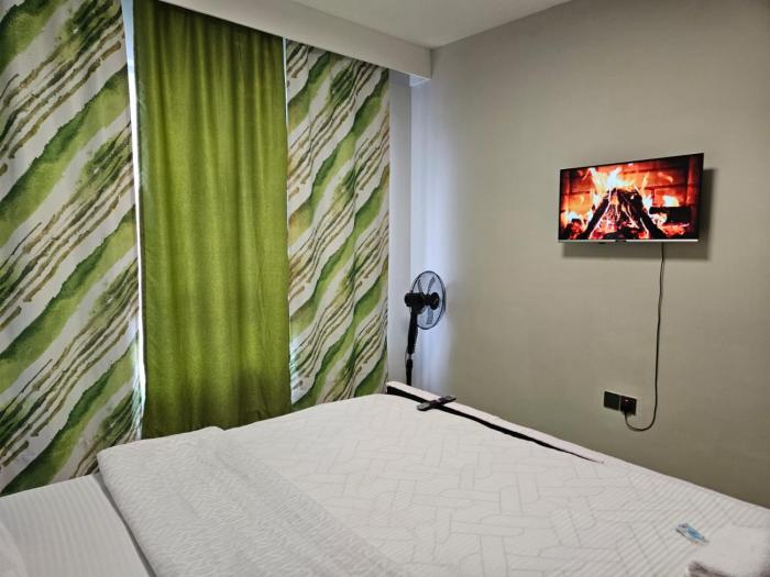 Ideal Homes, Single room