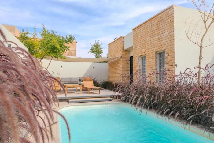 Portal Chalets With Private Pool - Al-Rawda