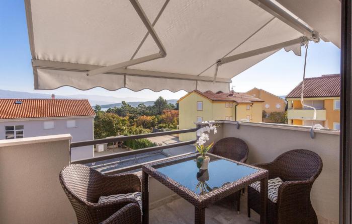 Amazing Apartment In Dobrinj With Wifi