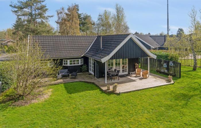 3 Bedroom Amazing Home In Væggerløse