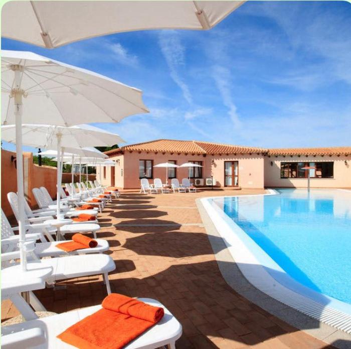 Gallura style Res Baia Del Mirti B4 1BedAp sleeps4