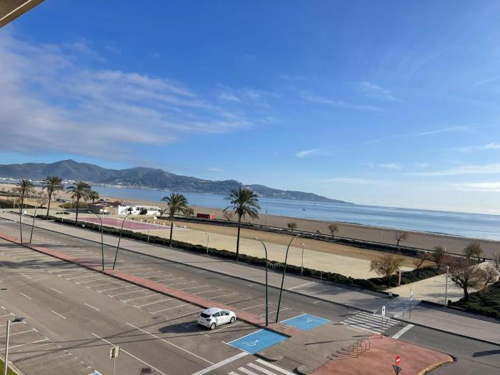 Appartement face mer Empuriabrava