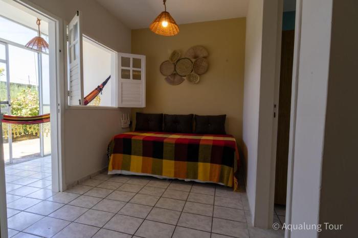 Pertinho do Mar a 300m, 1 Quarto, Comércio Próximo