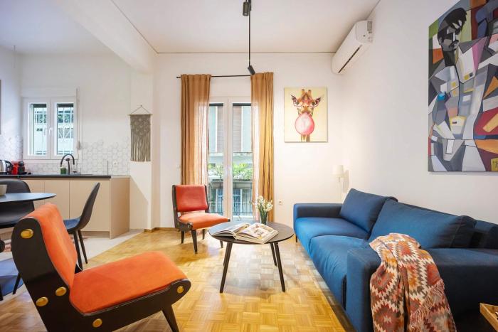 Stylish Apartment in Thissio l Dedicated Workspace