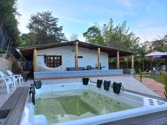 Finca Palma de Coco, Municipio de el Peñol Antioquia