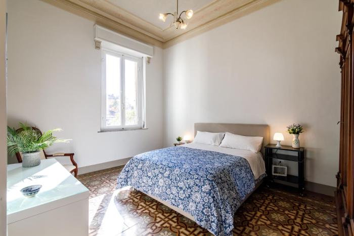 Casa Calise Elegant 1920s Villa with Garage