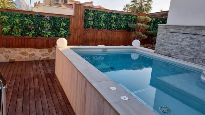 Sunny Villa with Private Pool in Calpe + Enclosed Garden