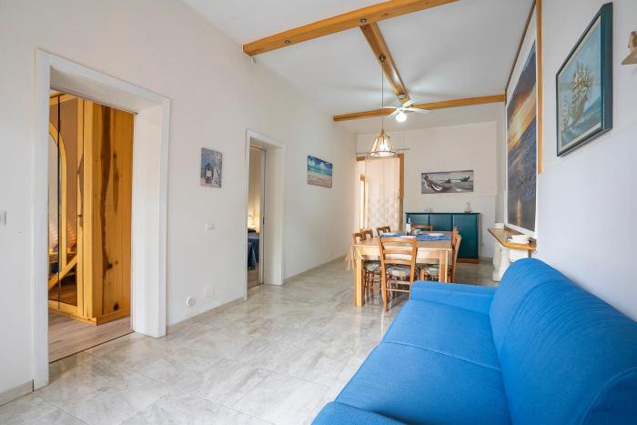 Brezza Apartment Near The Sea - Happy Rentals