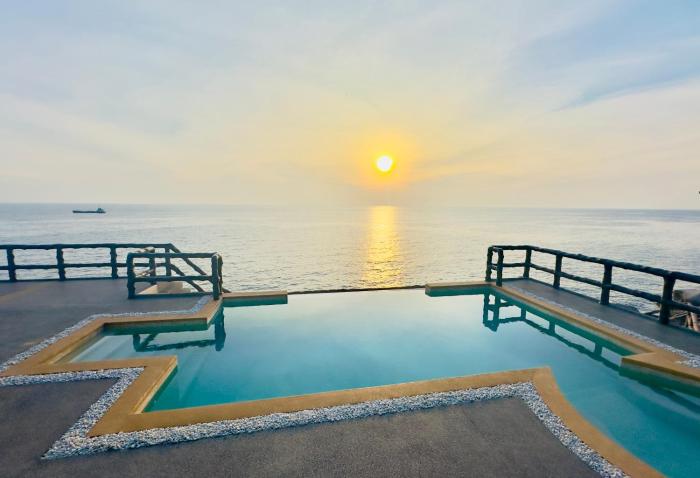 Ocean Front Villa Koh Tao